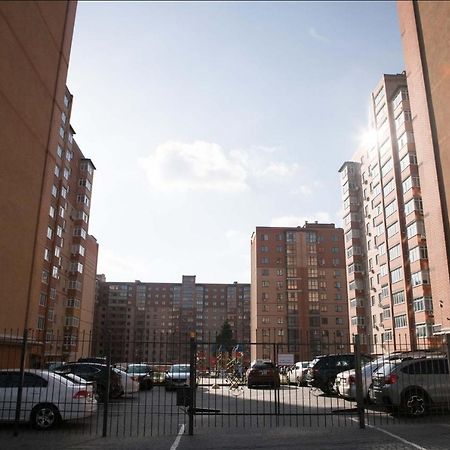Просторная Однокомнатная Жк Счастливый Apartment Dnipro Exterior foto
