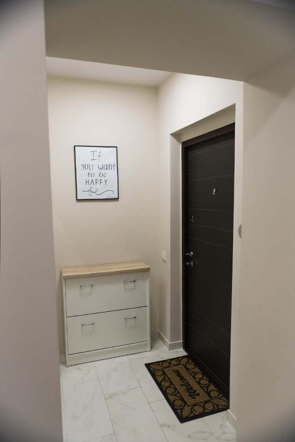 Просторная Однокомнатная Жк Счастливый Apartment Dnipro Exterior foto