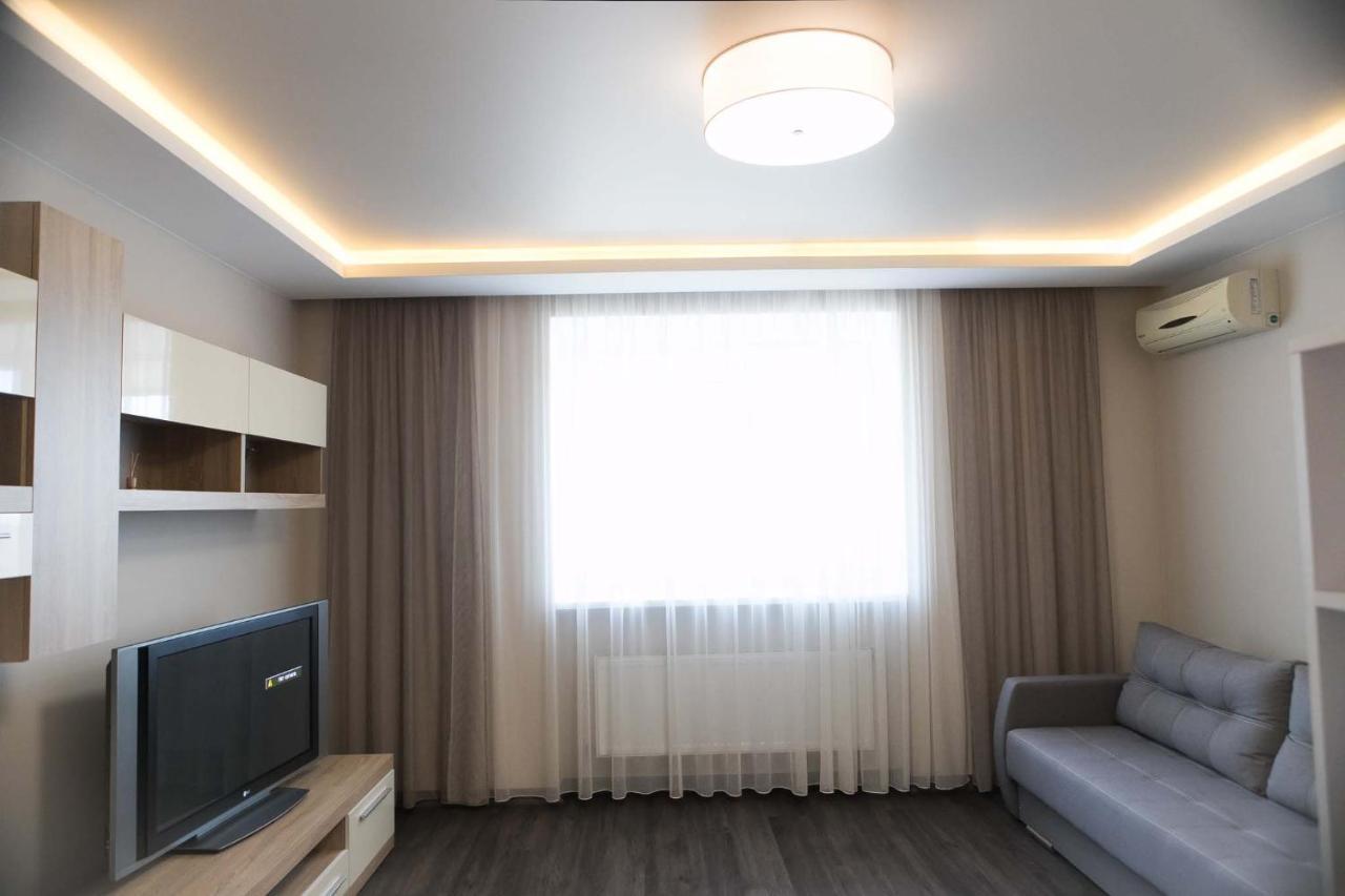 Просторная Однокомнатная Жк Счастливый Apartment Dnipro Exterior foto